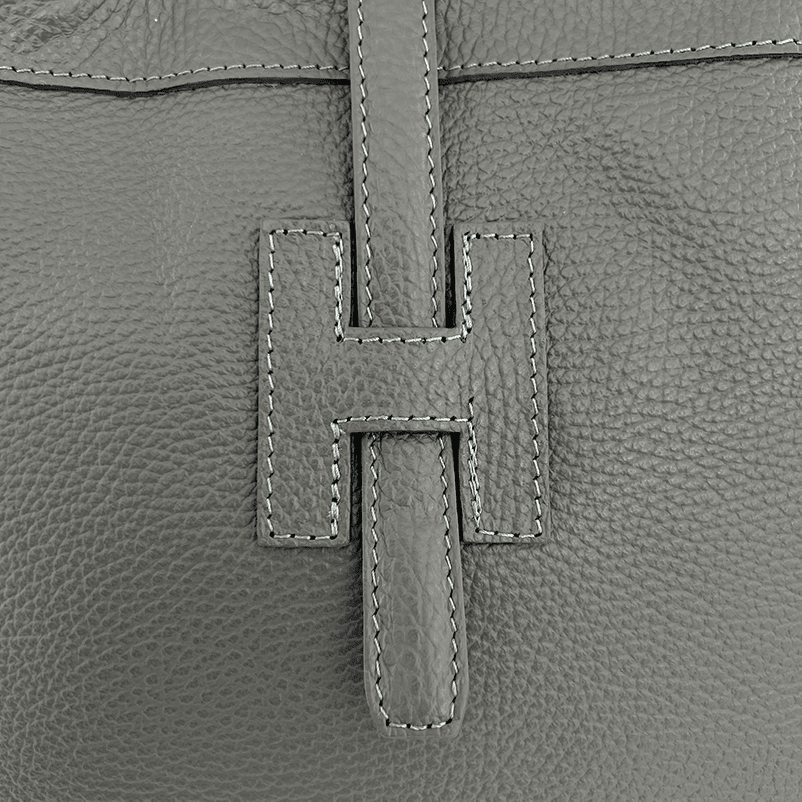 Nagy női táska természetes bőrből - szürke