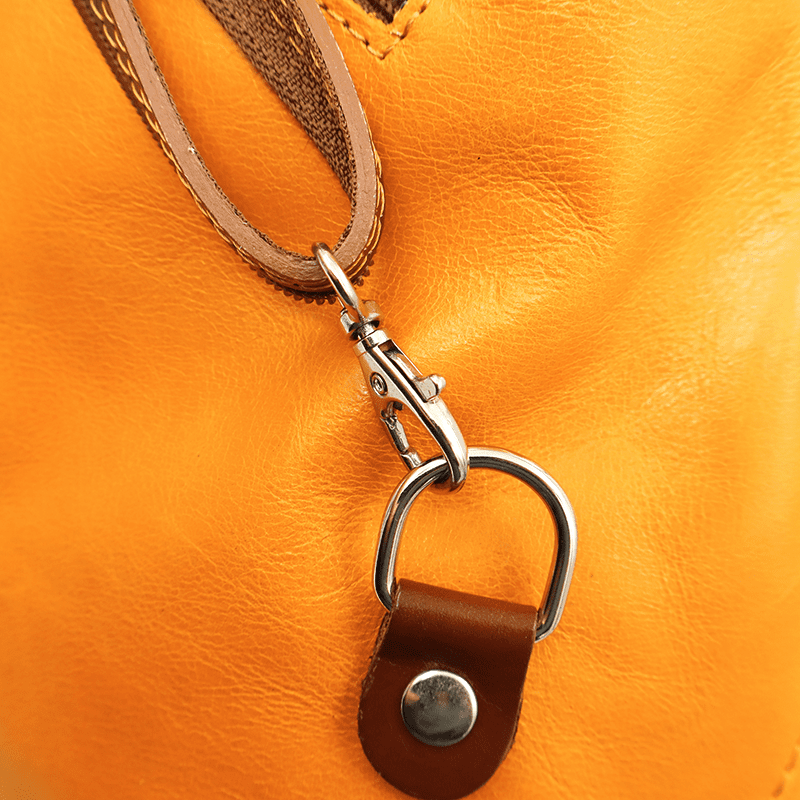 Női hátizsák természetes bőrből, titkos záródással - mustársárga