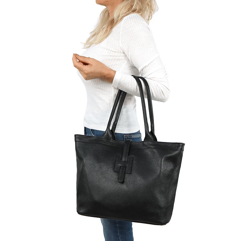 Nagy női táska természetes bőrből - fekete