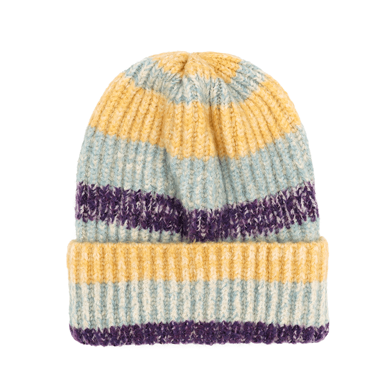 Színes téli sapka