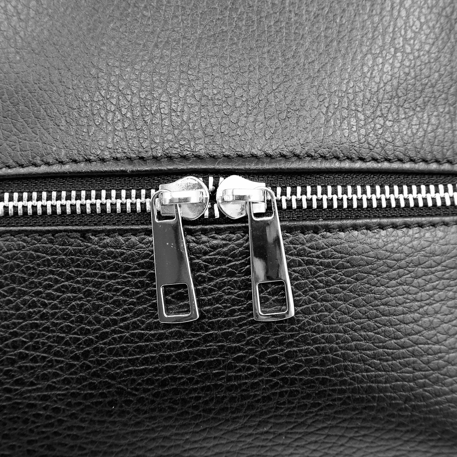 Női hátizsák természetes bőrből Linda - fekete