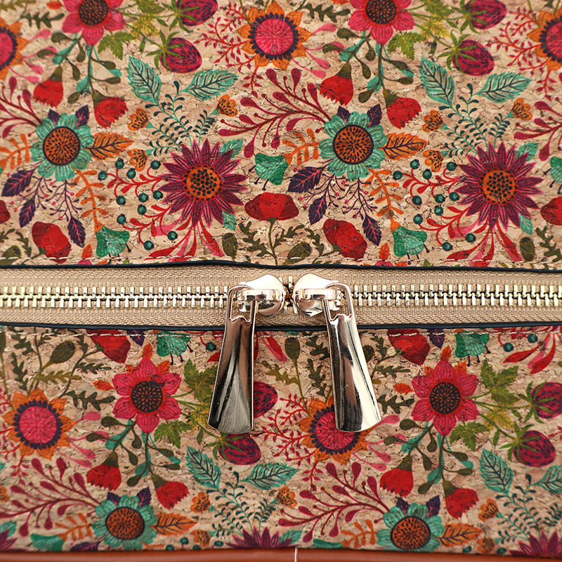 Női koriás hátizsák Madeline nyomtatással - erdei virágok