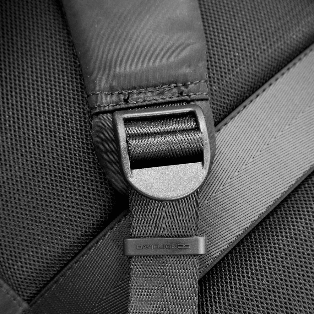 David Jones uniseks utazótáska – kézipoggyász repülőgépen, laptopzsebbel és poggyászrekesszel – fekete