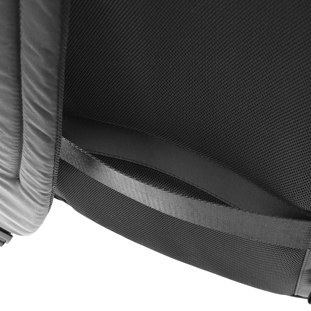 David Jones uniseks utazótáska – kézipoggyász repülőgépen, laptopzsebbel és poggyászrekesszel – fekete