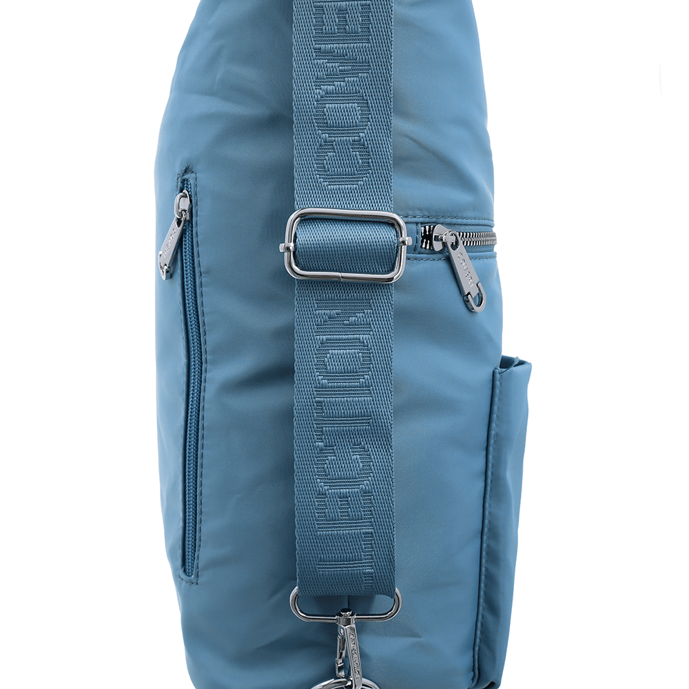 2 az 1-ben - Nagy vízálló táska és hátizsák - világoskék