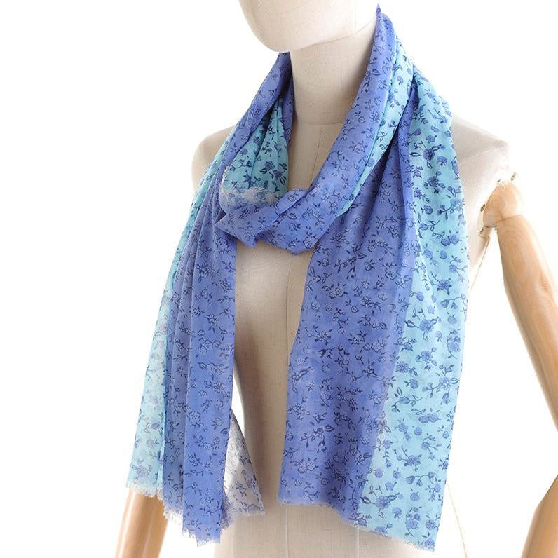 Nyári sál nyomtatott mintával - kék/szürke