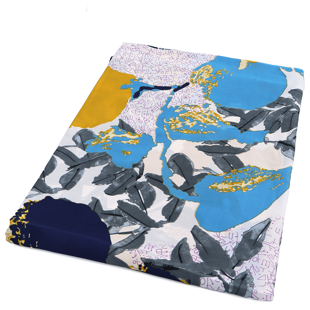 Női sál nyomtatott mintával - fragmentumok