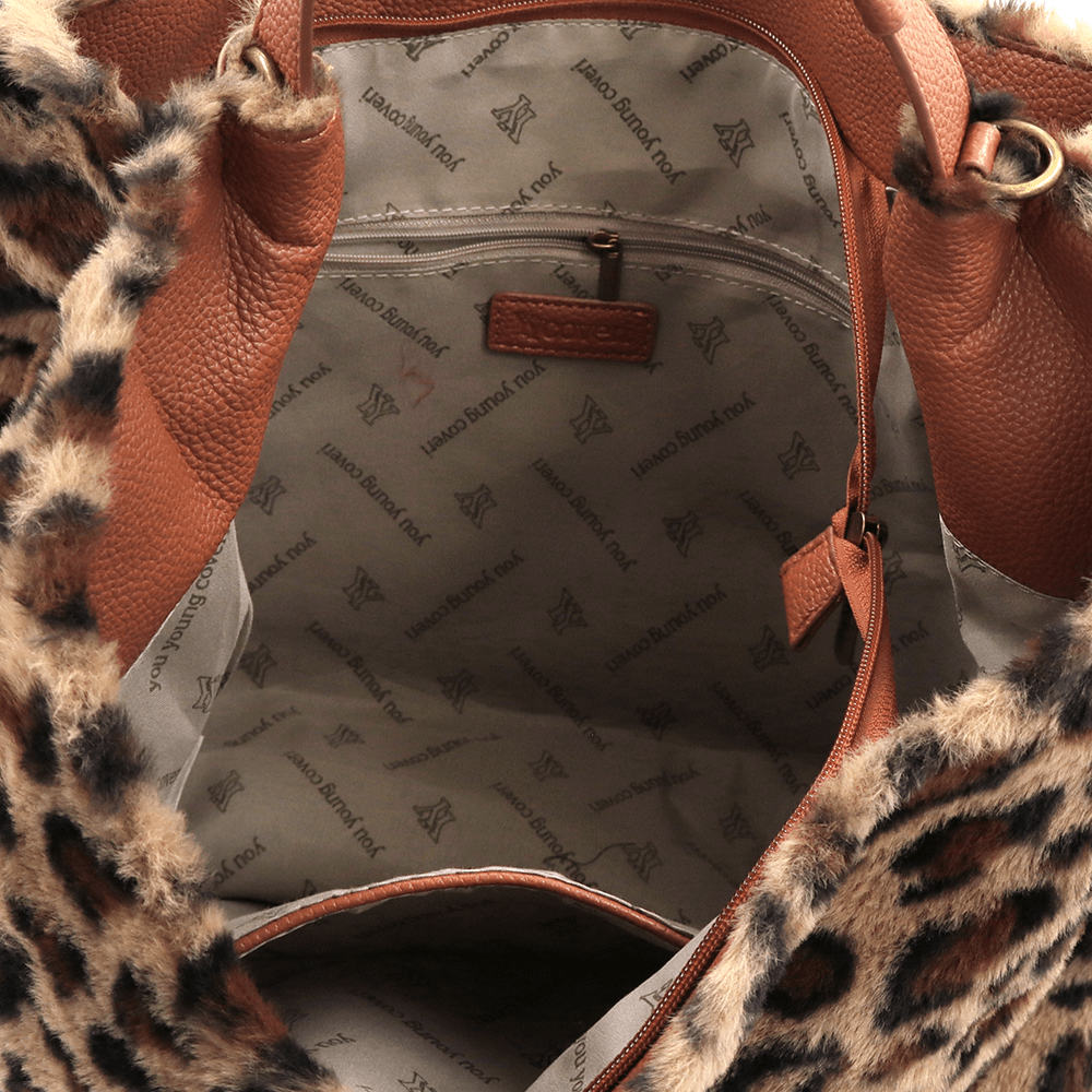 Nagy női táska, zsák típusú, öko szőrből, állati mintával - leopárd/téglaszínű barna