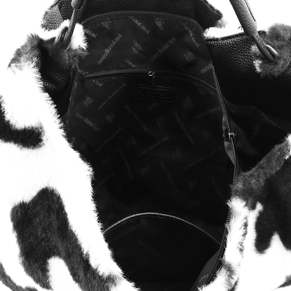 Nagy női táska, zsák típusú, öko szőrből, állati mintával - fehér/fekete