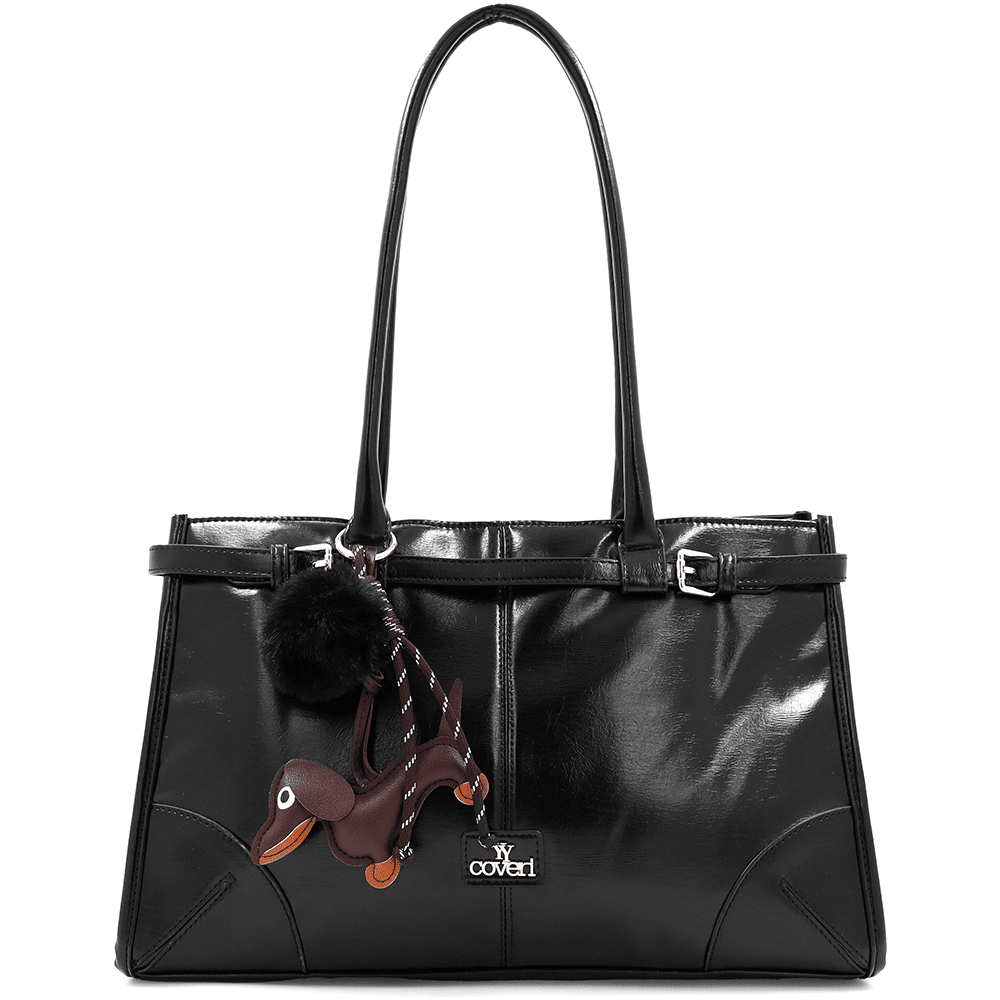 Női táska kutyus és pelyhek medállal - fekete