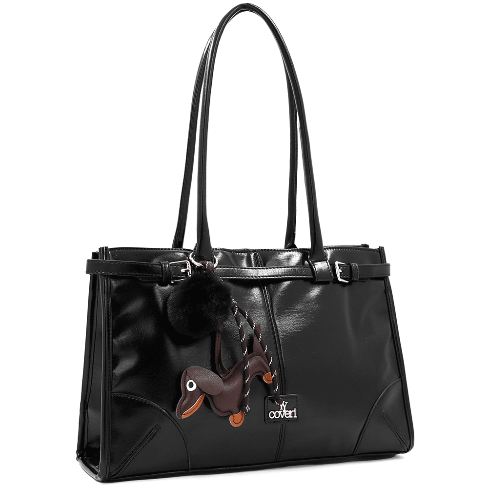 Női táska kutyus és pelyhek medállal - fekete