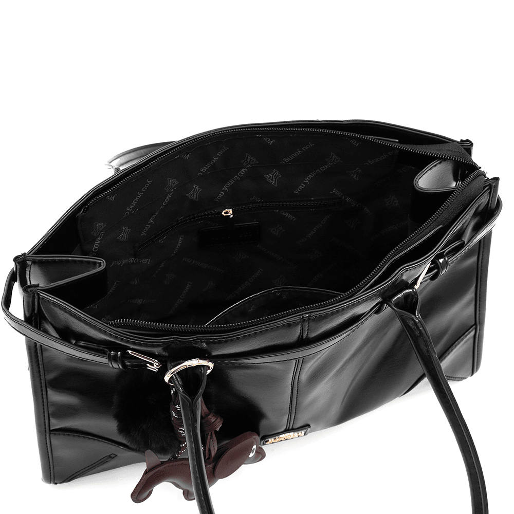 Női táska kutyus és pelyhek medállal - fekete