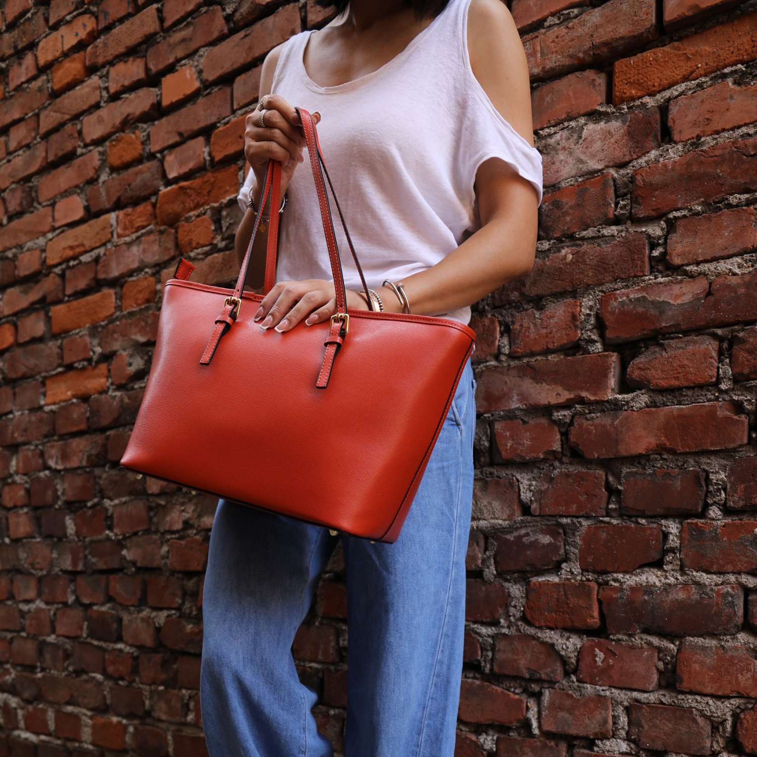 Nagy méretű női táska természetes bőrből – világosbarna