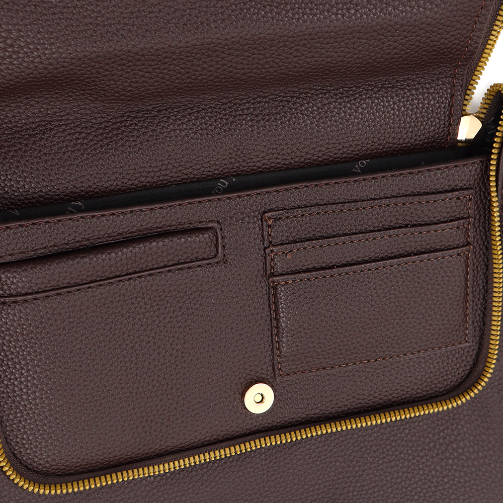 Válltáska speciális kártya-/névjegytartó rekesszel – barna