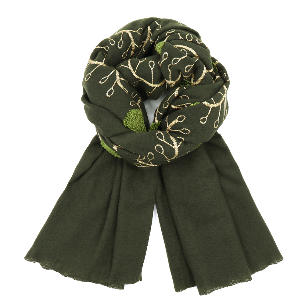 Puha sál domború virághímzéssel – zöld