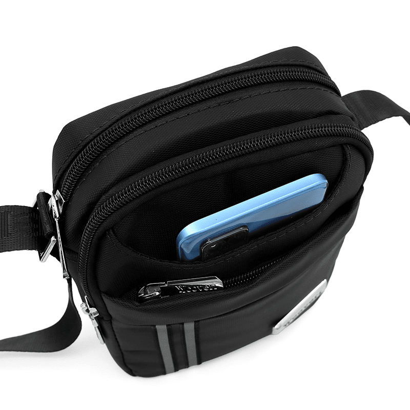 Kompakt férfi válltáska - fekete