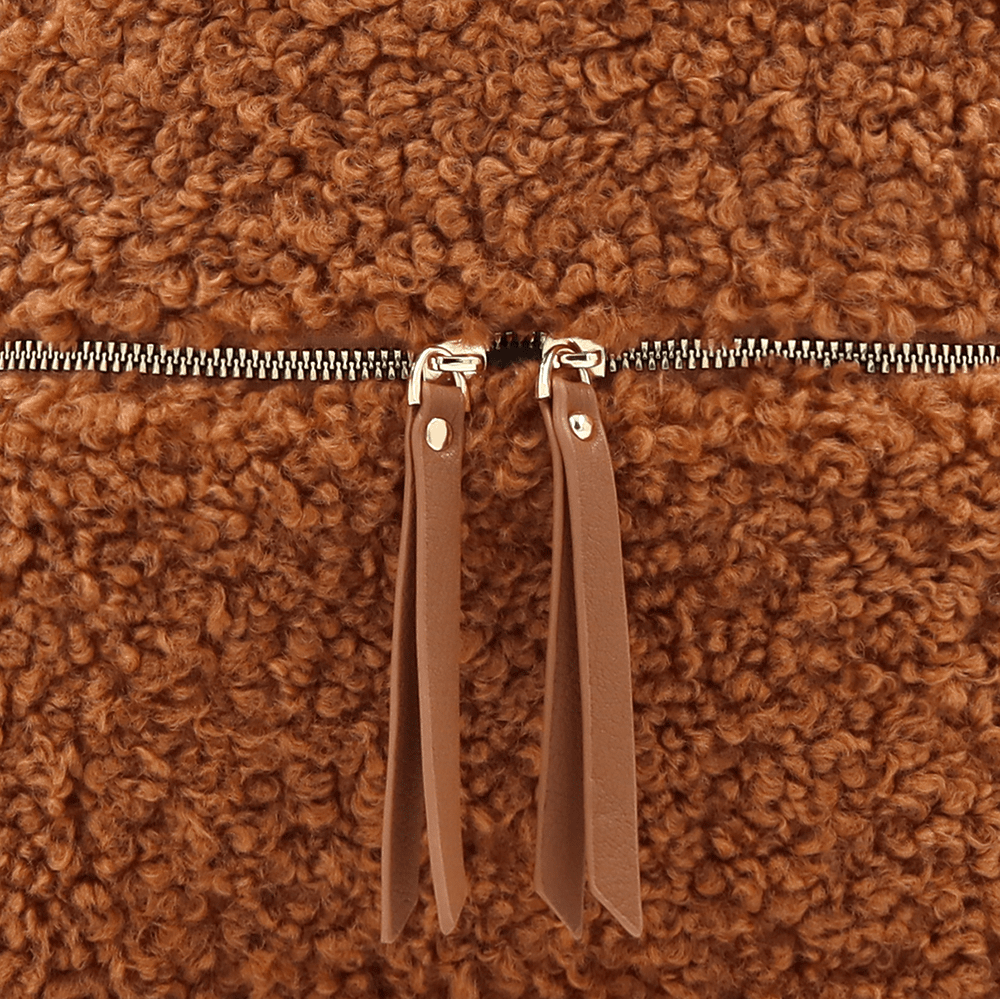 Plüss női hátizsák – téglabarna