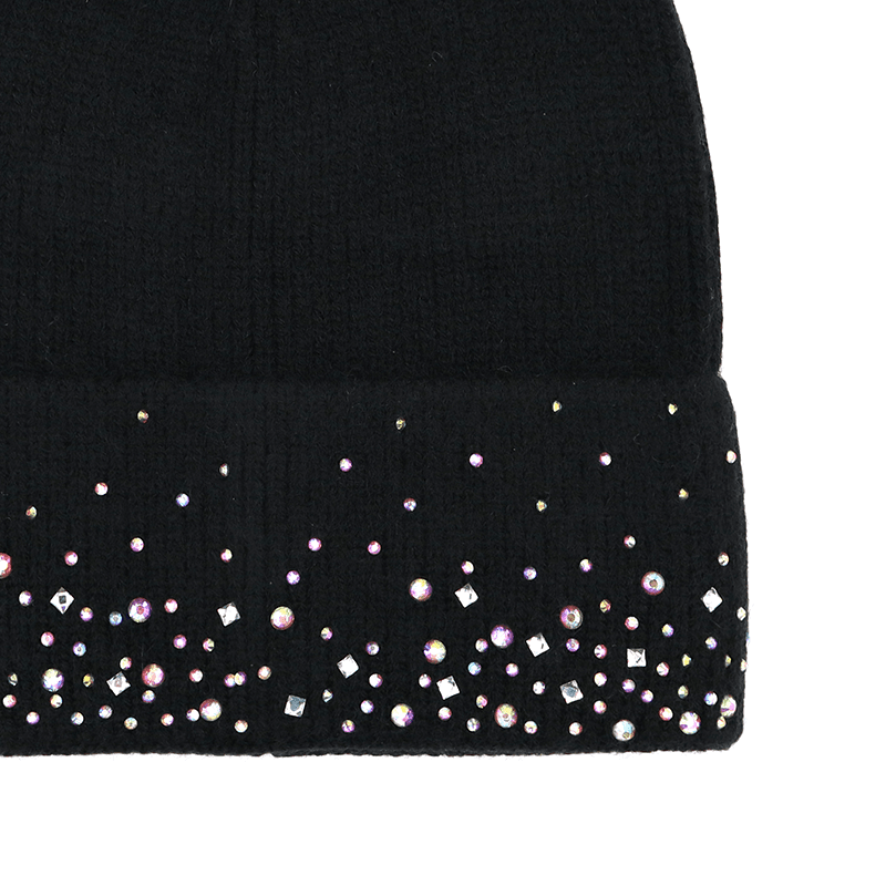 Meleg téli sapka - fekete