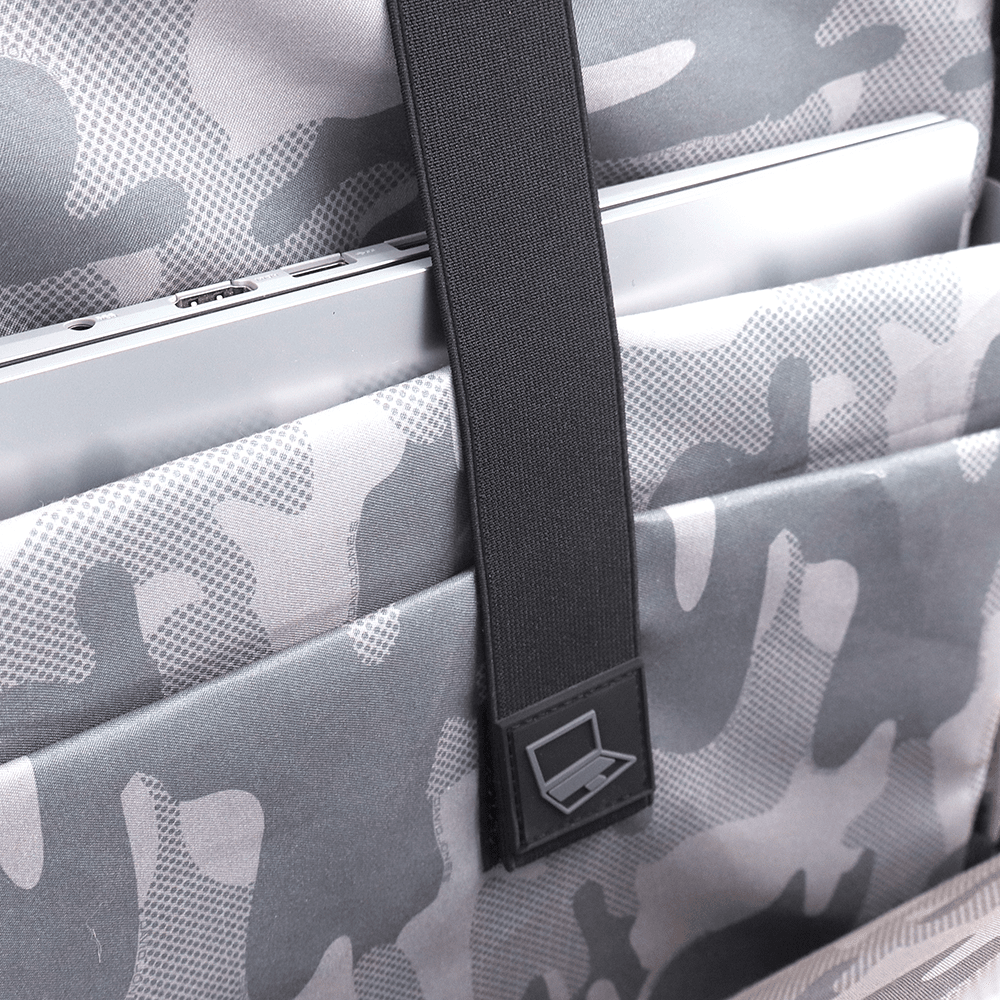 David Jones uniseks utazótáska – kézipoggyász repülőgépen, laptopzsebbel és poggyászrekesszel – fekete