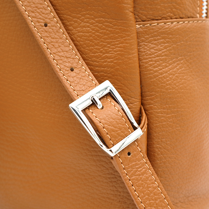 Neda természetes bőr hátizsák – téglabarna