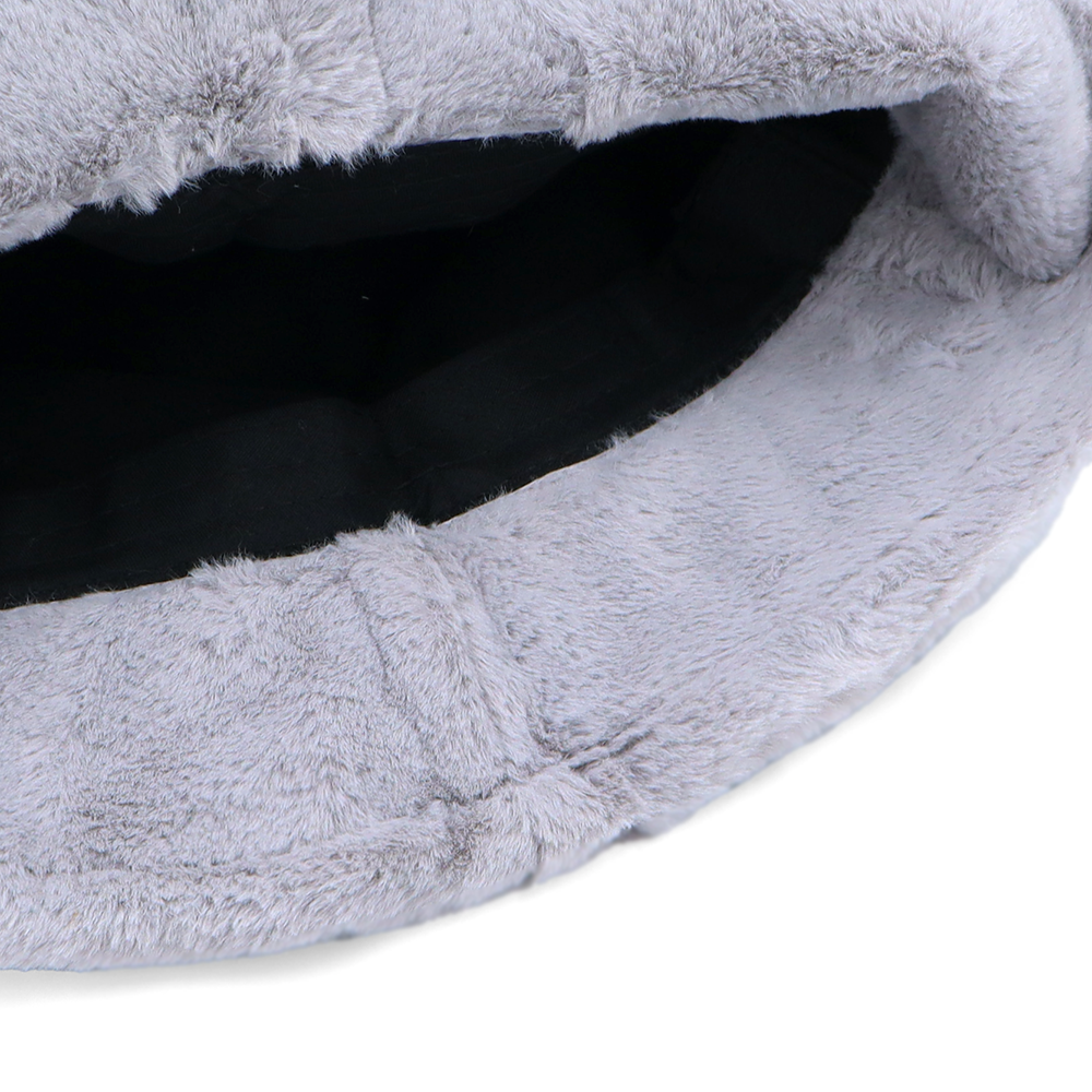 Női téli cloche sapka műszőrmével – szürke