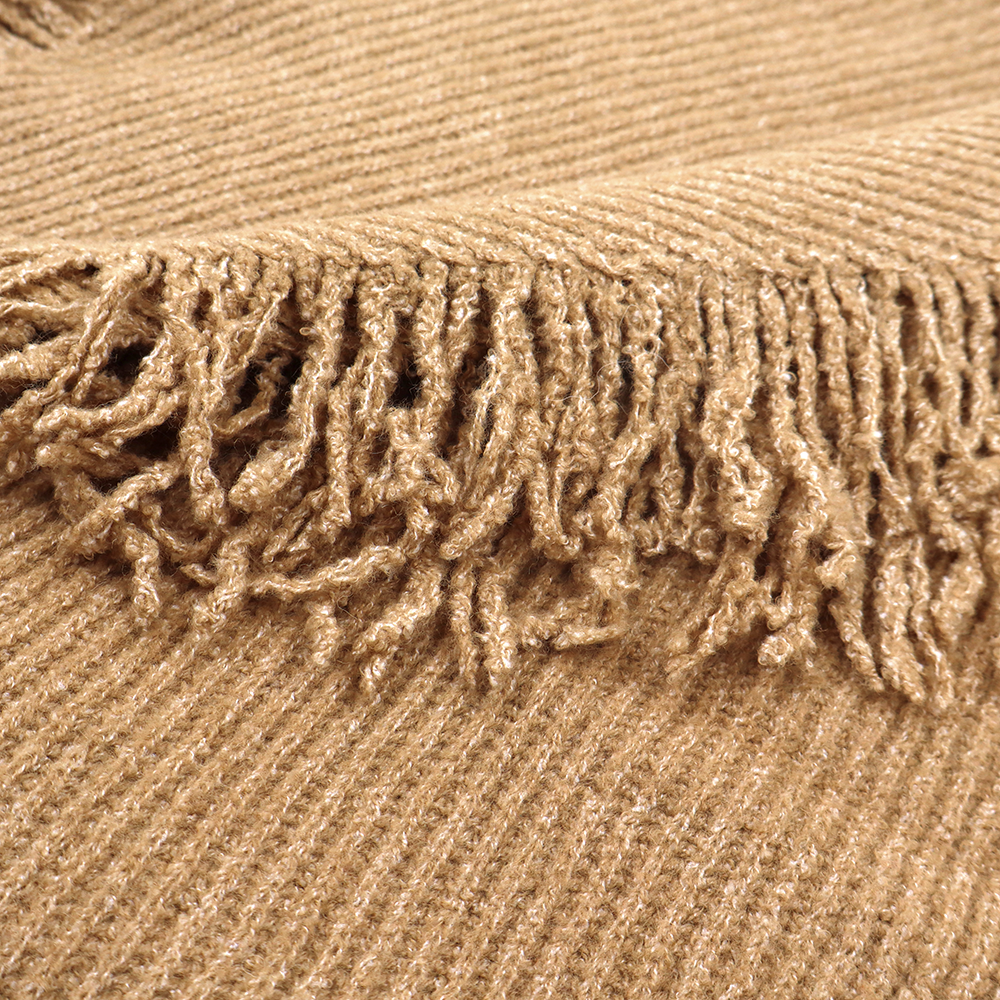 Meleg rojtokkal díszített sál – téglabarna