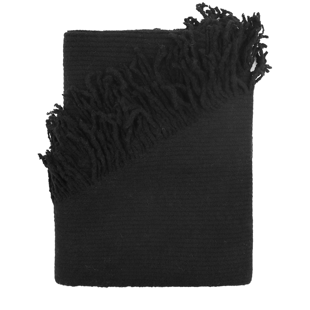 Meleg rojtokkal díszített sál – fekete