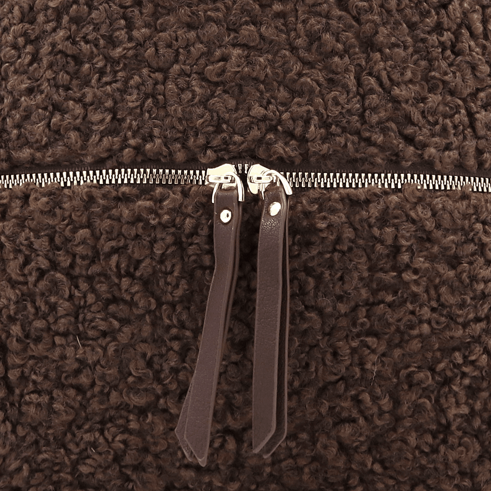 Plüss női hátizsák – sötétbarna